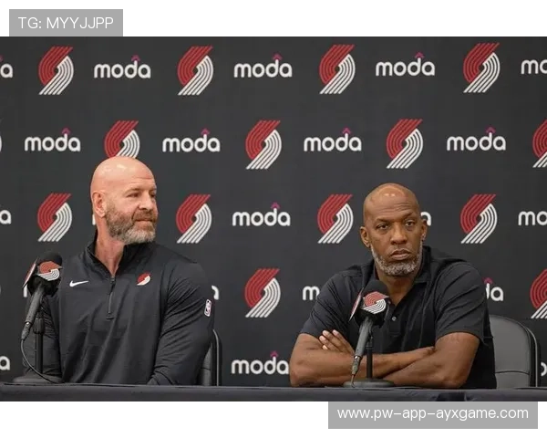 波特兰新秀突破造杀伤，开拓者替补席齐声喝彩