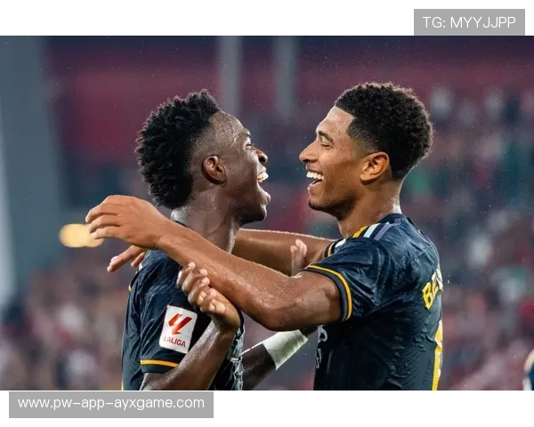 维尼修斯倒三角传递极具威胁，皇马获得最佳打门点